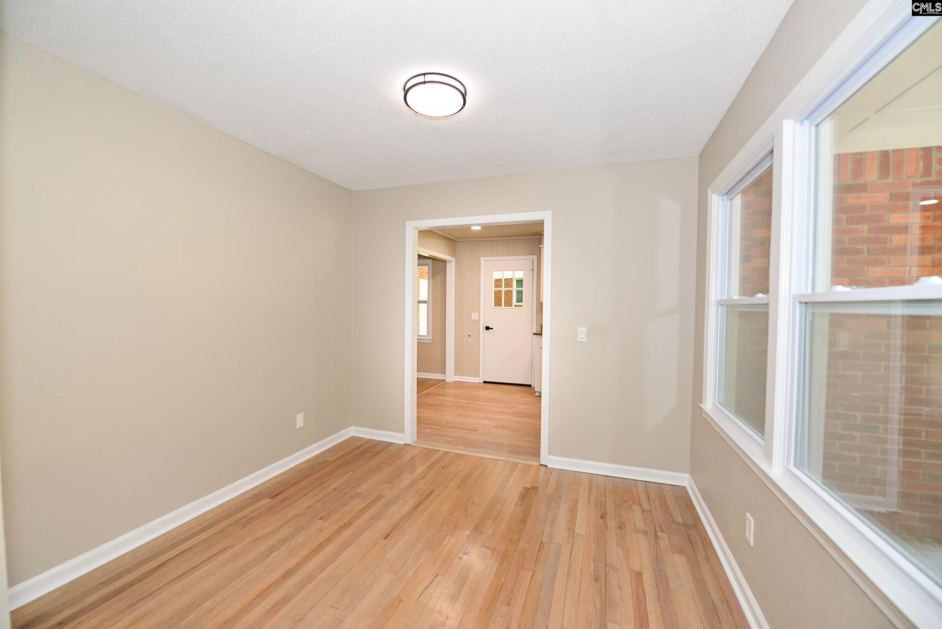 4 Valleybrook Court Photo 7