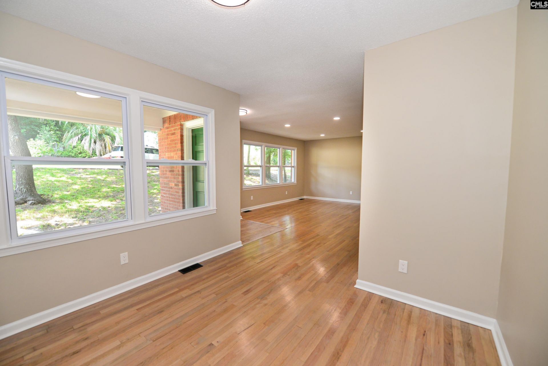 4 Valleybrook Court Photo 8