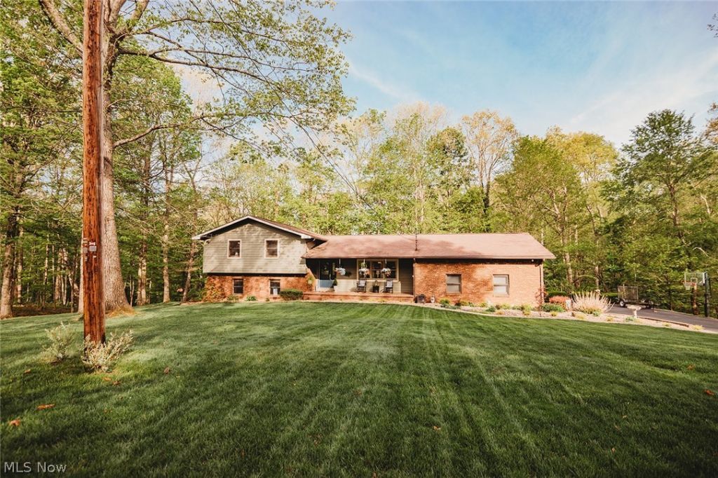 485 Northlake Drive, Vincent, OH 45784 Main Photo