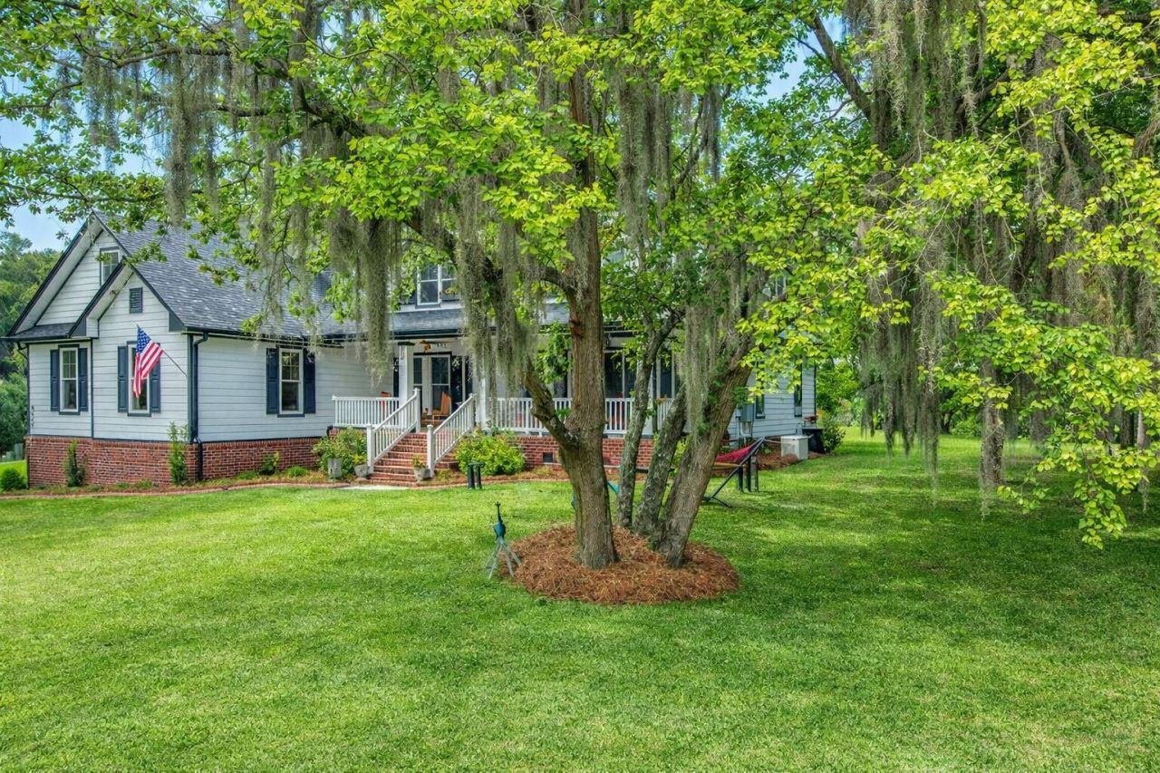 3687 Princess Pond Road Photo 2