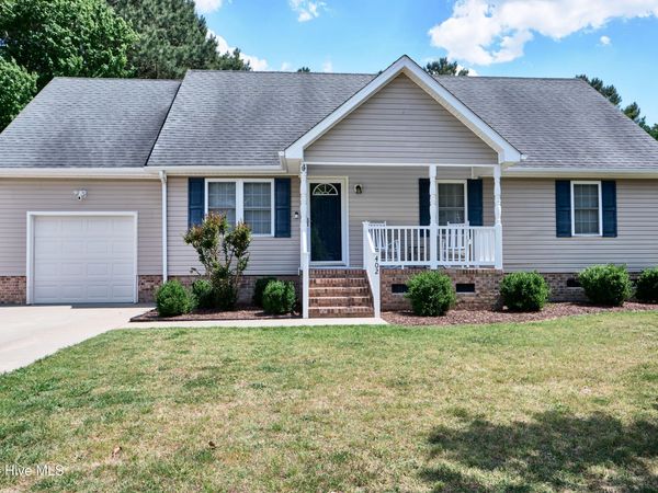 402 Betty Drive, Elizabeth City, NC 27909