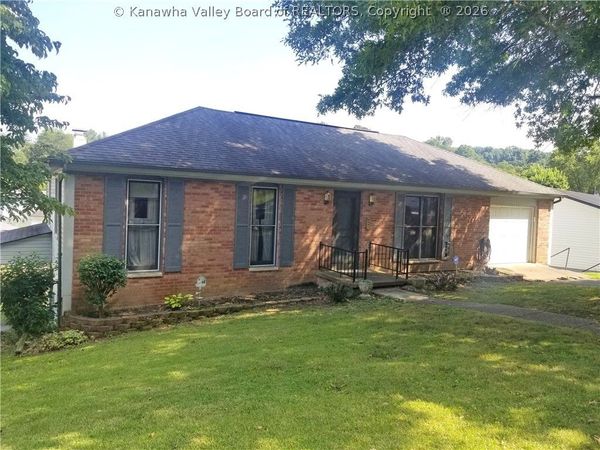 6907 Heritage Drive, Sissonville, WV 25312