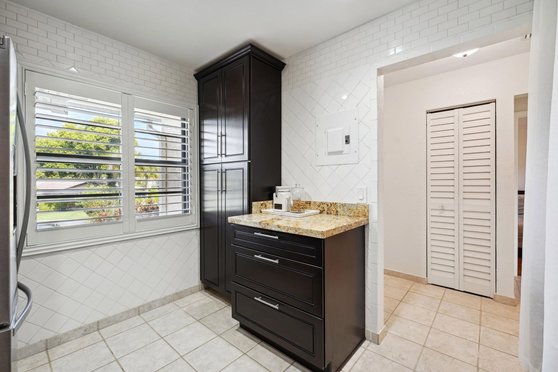 21650 Juego Circle, Unit 24b, Boca Raton, FL 33433 Photo