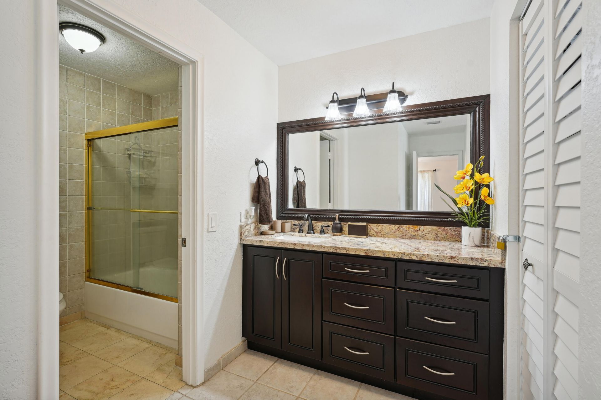 21650 Juego Circle, Unit 24b, Boca Raton, FL 33433 Photo