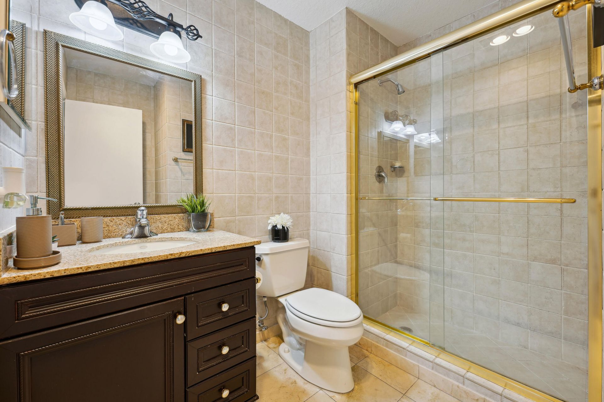 21650 Juego Circle, Unit 24b, Boca Raton, FL 33433 Photo