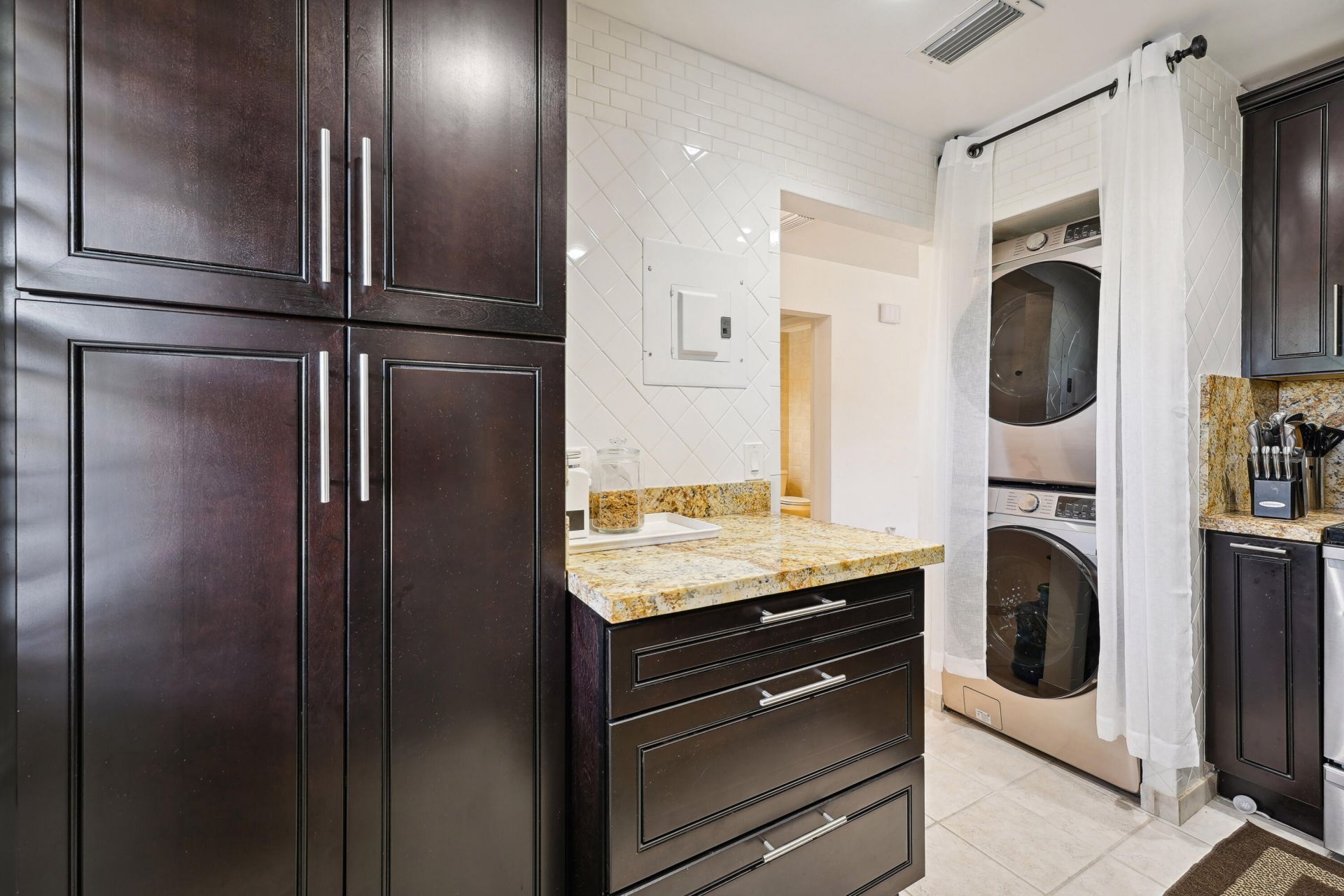 21650 Juego Circle, Unit 24b, Boca Raton, FL 33433 Photo