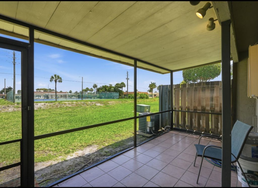 4901 Pier Drive, Greenacres, FL 33463 Photo