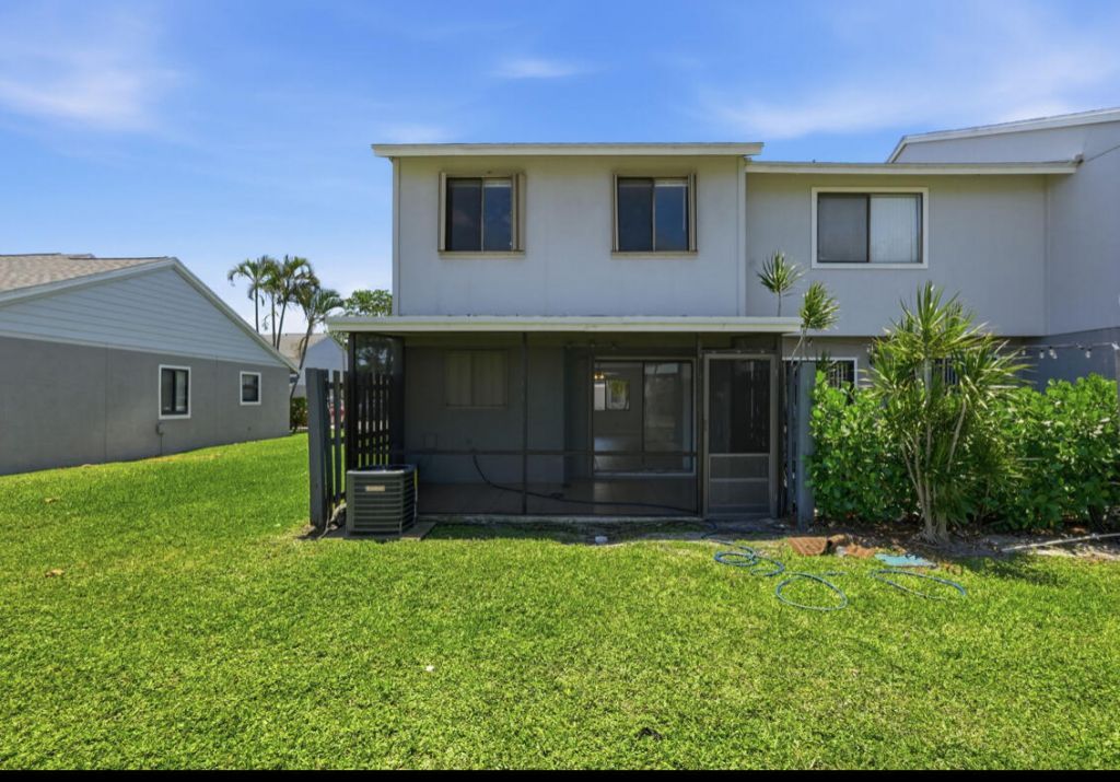 4901 Pier Drive, Greenacres, FL 33463 Photo