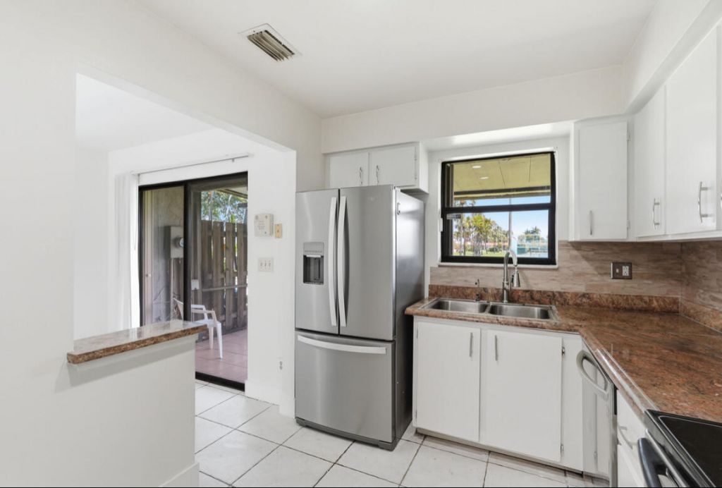 4901 Pier Drive, Greenacres, FL 33463 Photo