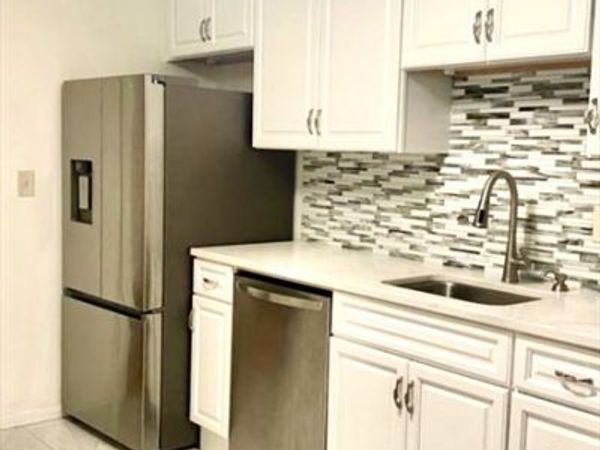 66 Bryon Rd, Unit 5, Boston, MA 02467