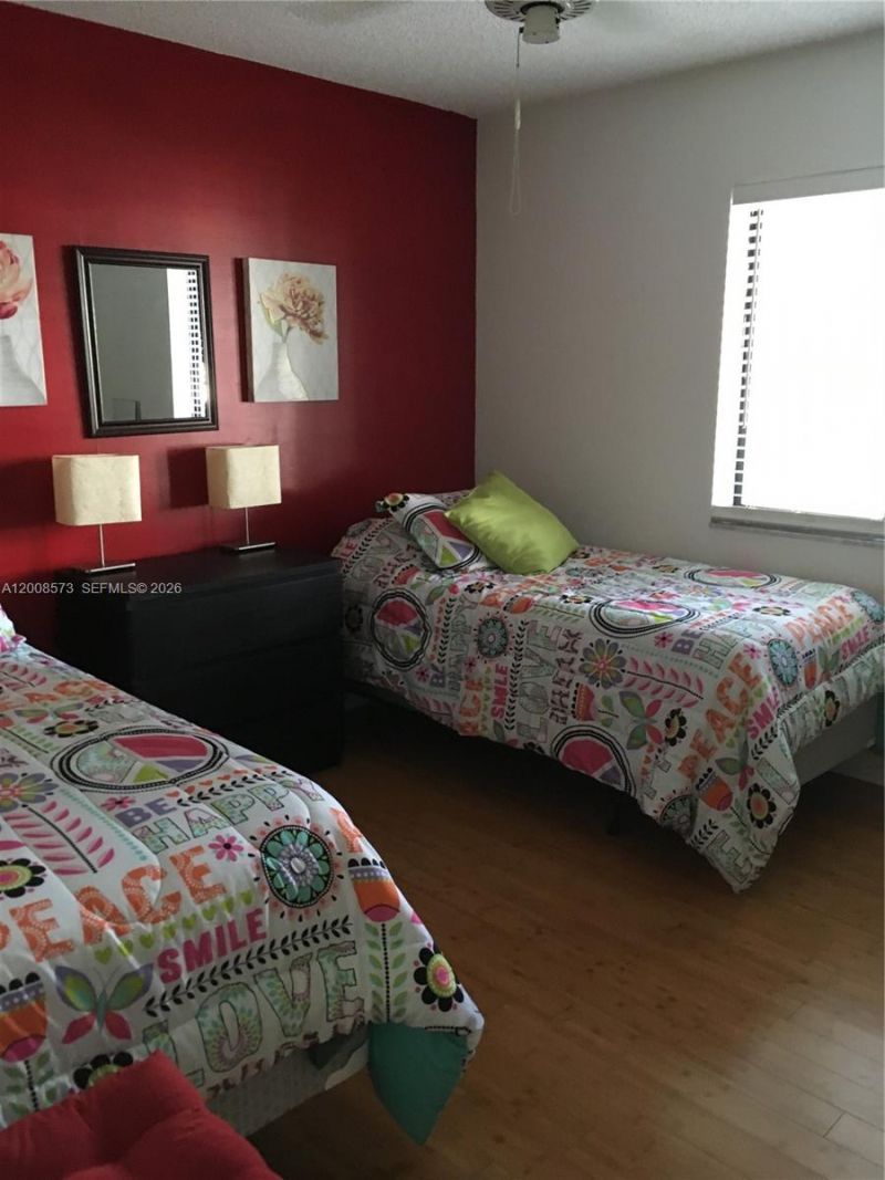 3050 Presidential Way , Unit 101, West Palm Beach, FL 33401 Photo