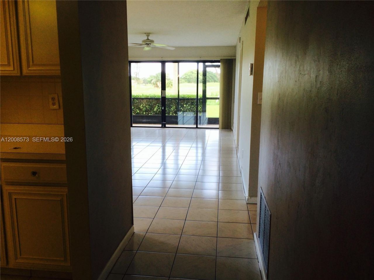 3050 Presidential Way , Unit 101, West Palm Beach, FL 33401 Photo