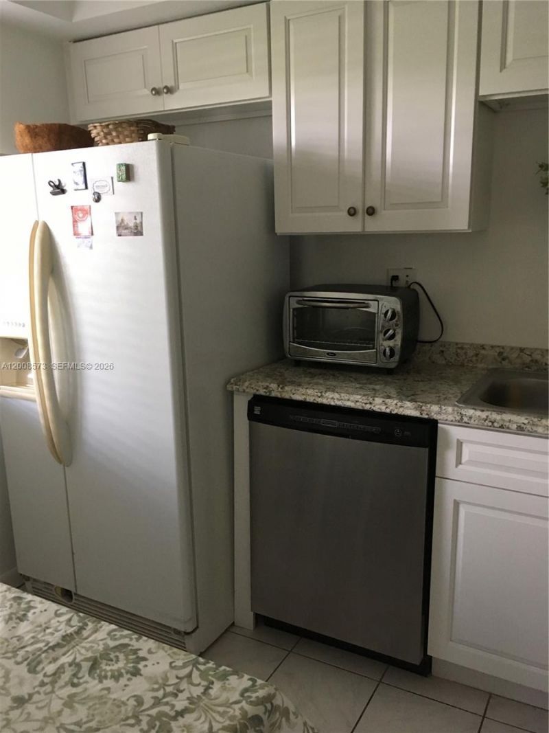 3050 Presidential Way , Unit 101, West Palm Beach, FL 33401 Photo