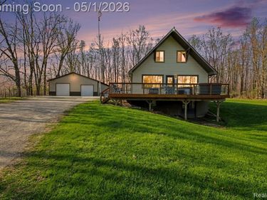 6225 W Lovejoy Road, Conway Twp, MI 48418