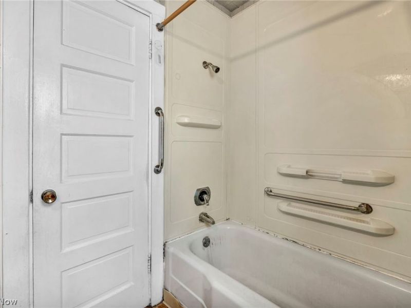 13313 Sprecher Avenue, Cleveland, OH 44135 Photo 14