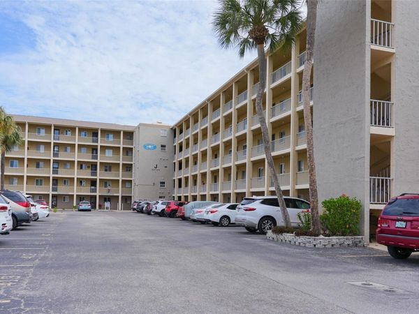 3607 LAKE BAYSHORE DRIVE , Unit 312, BRADENTON, FL 34205