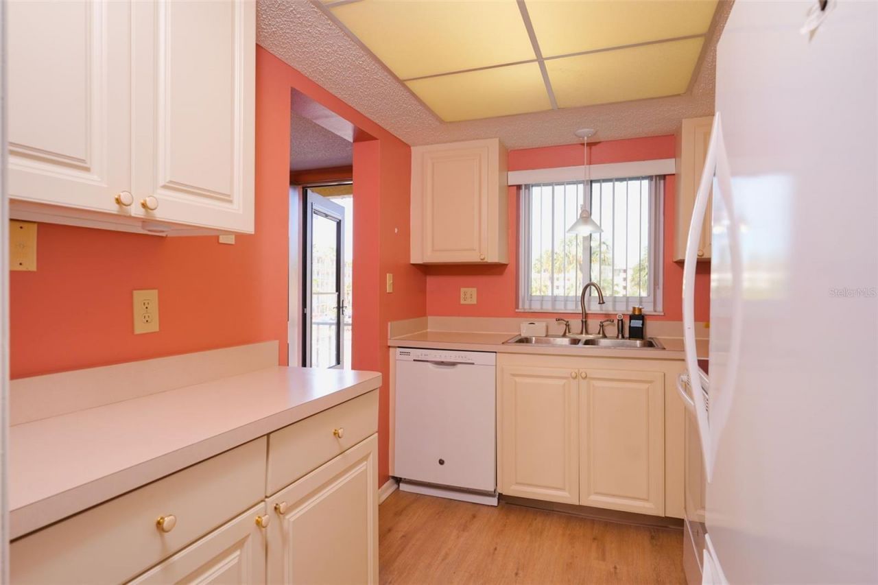 3607 Lake Bayshore Drive, Unit 312, Bradenton, FL 34205 Photo