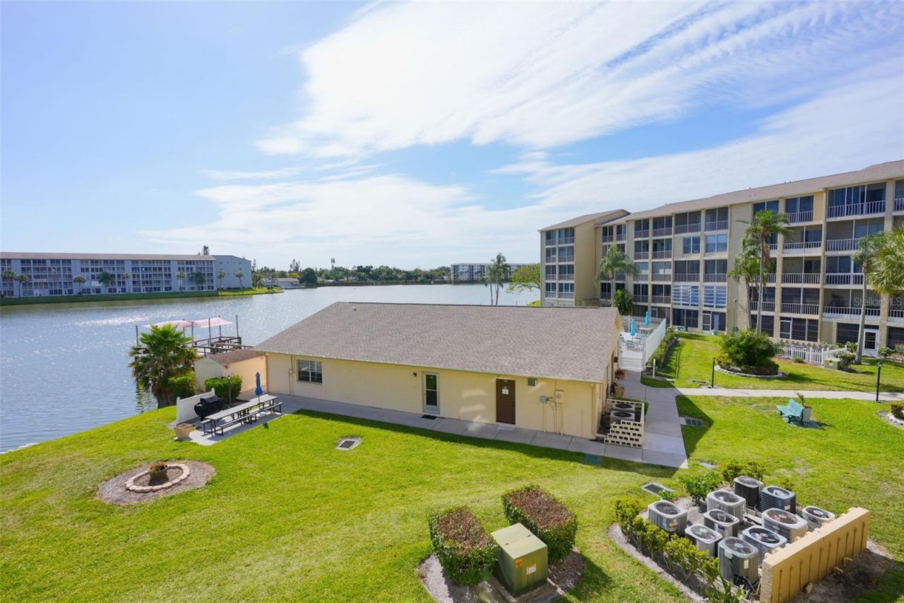 3607 Lake Bayshore Drive , Unit 312, Bradenton, FL 34205 Photo