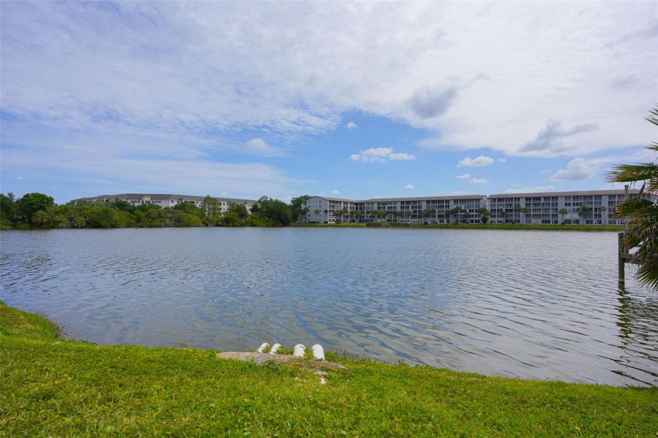3607 Lake Bayshore Drive, Unit 312, Bradenton, FL 34205 Photo
