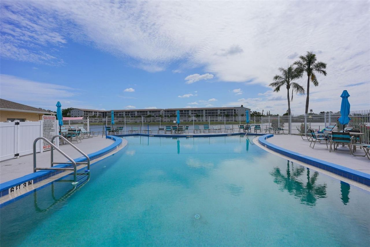 3607 Lake Bayshore Drive, Unit 312, Bradenton, FL 34205 Photo