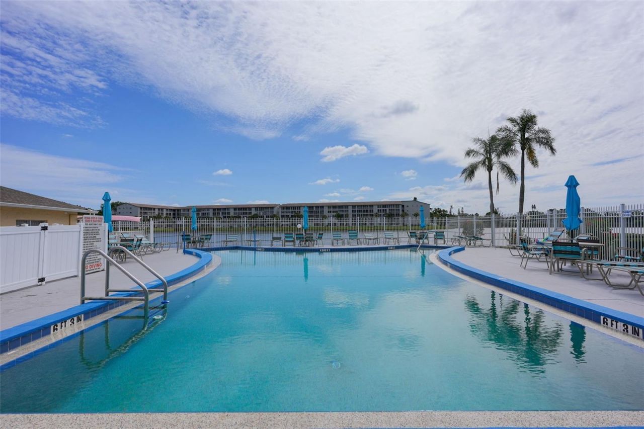 3607 Lake Bayshore Drive, Unit 312, Bradenton, FL 34205 Photo