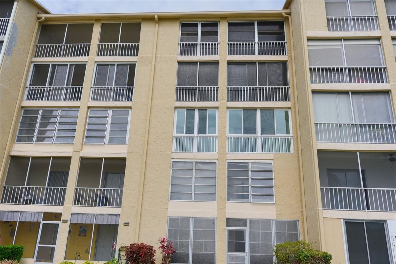 3607 Lake Bayshore Drive, Unit 312, Bradenton, FL 34205 Photo