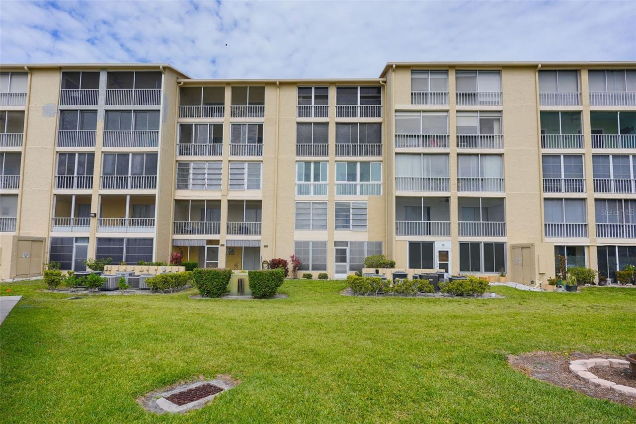 3607 Lake Bayshore Drive, Unit 312, Bradenton, FL 34205 Photo