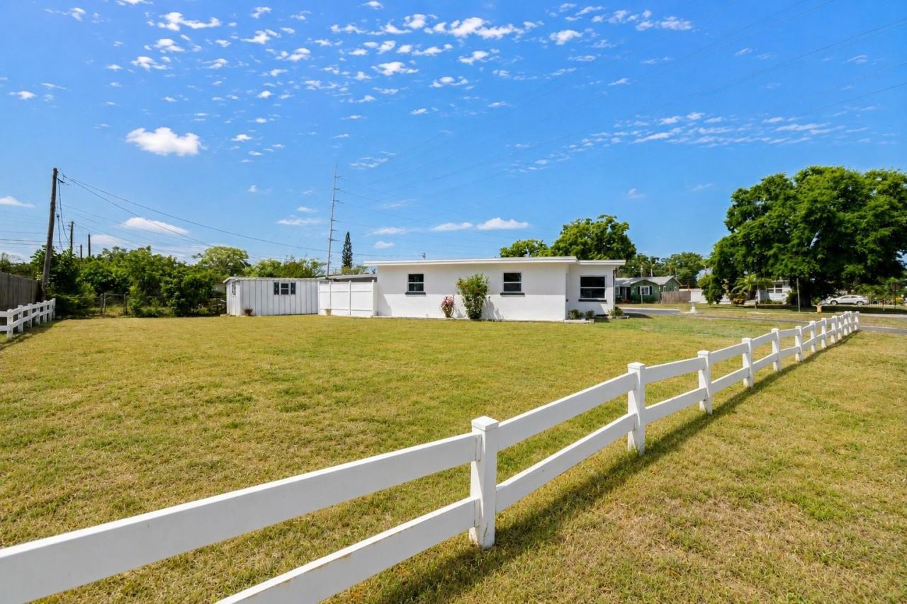 1235 45th Street N, Saint Petersburg, FL 33713 Photo