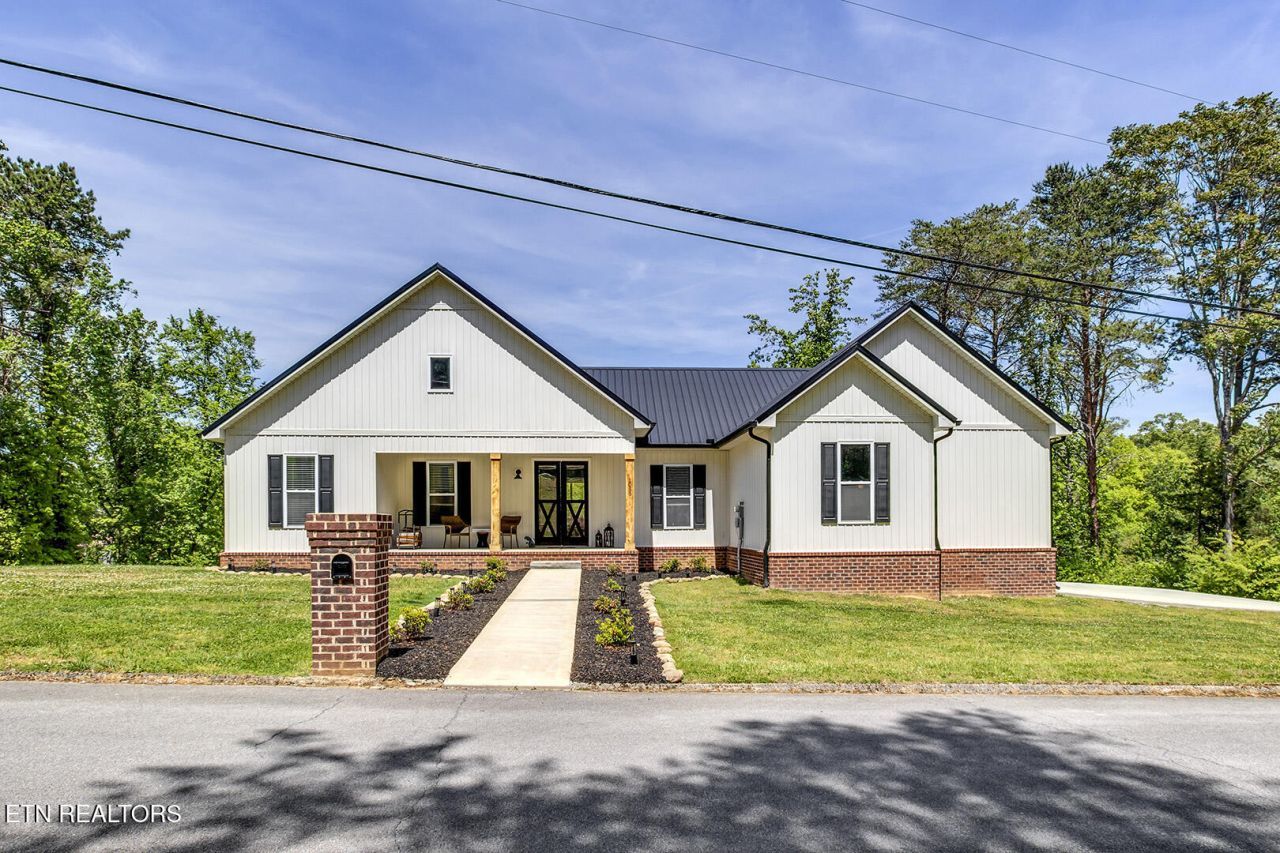 1056 Chula Vista Drive, Friendsville, TN 37737 Main Photo