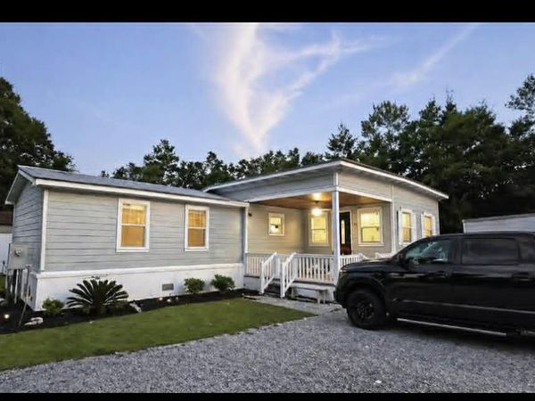 266 Smith Road, DeFuniak Springs, FL 32433