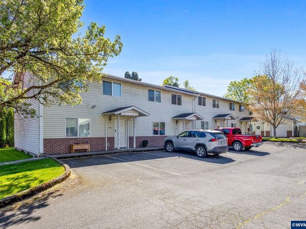 422-438 Warren St S, Monmouth, OR 97383
