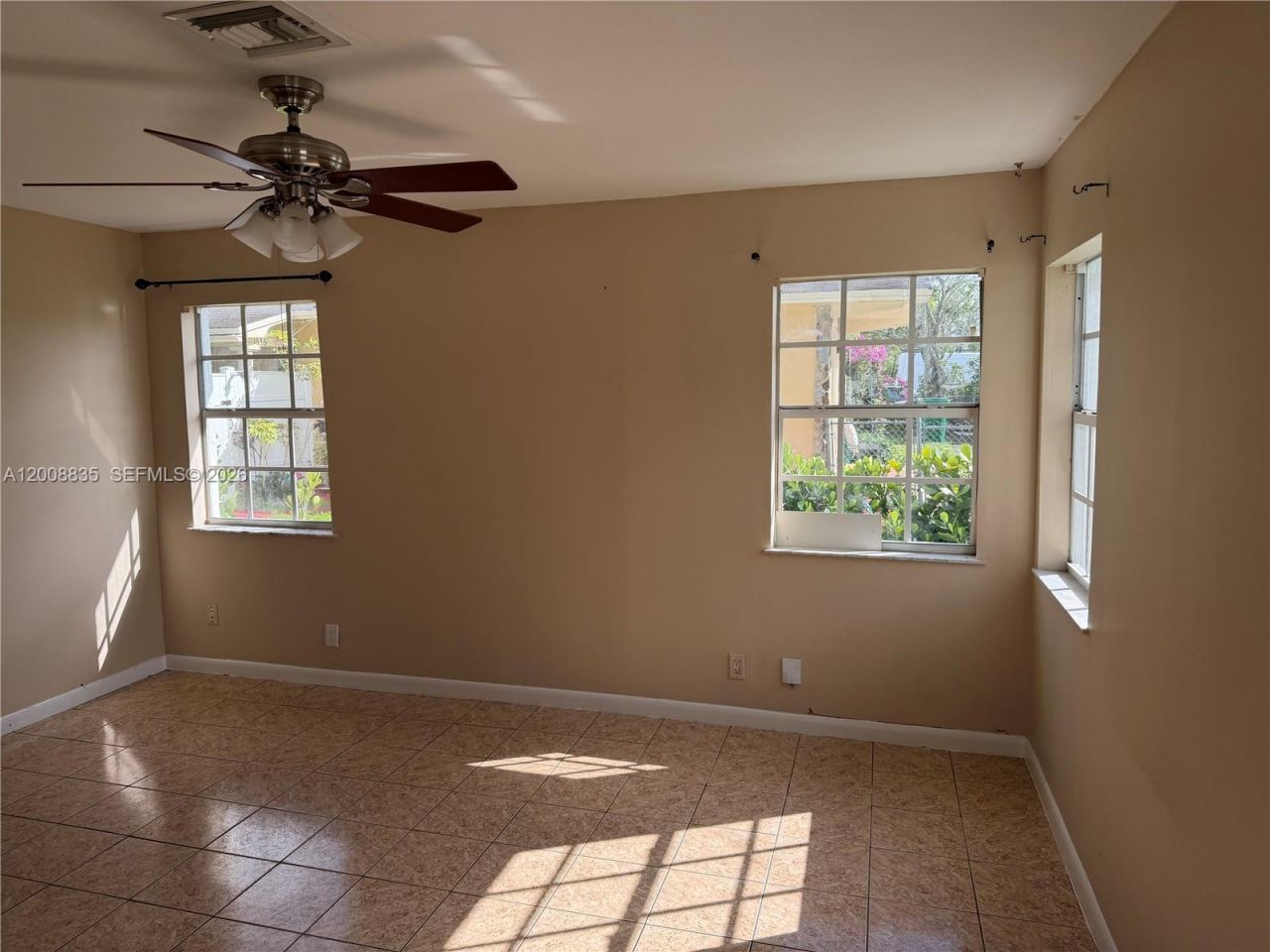 1638 SW 44th Ter, Fort Lauderdale, FL 33317 Photo