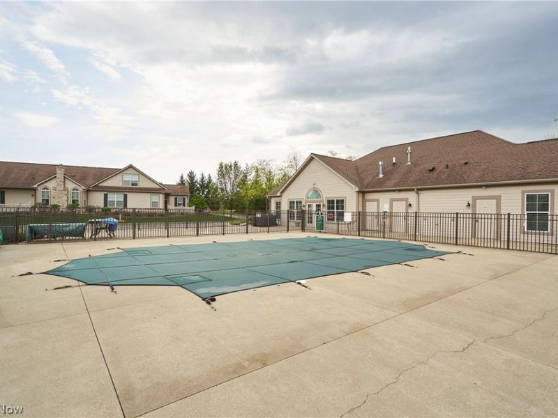 1915 Woods Drive, Streetsboro, OH 44241 Photo 2