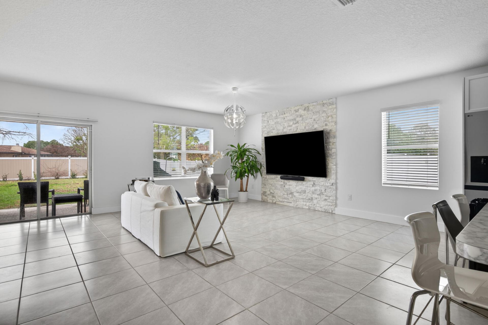 502 NW Kingston Street, Port Saint Lucie, FL 34983 Photo