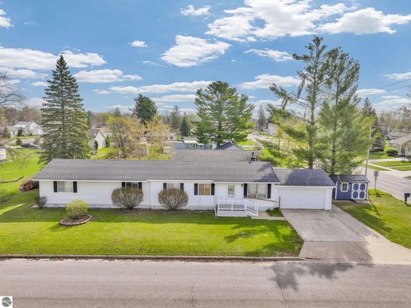 302 Allen Street, Cadillac, MI 49601