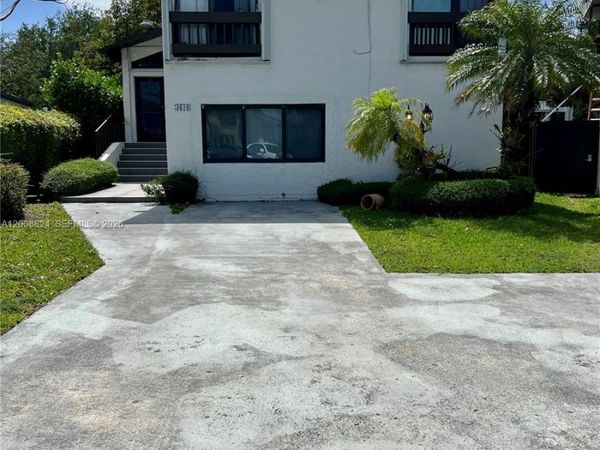 3610 SW 113th Pl , Miami, FL 33165