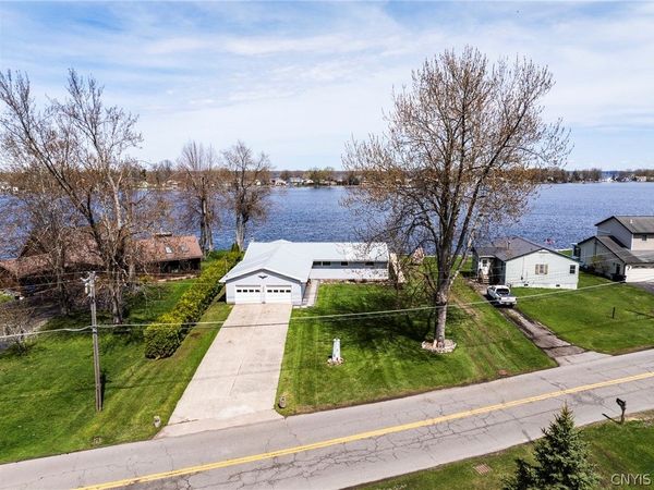 9092 Beach Road, Brewerton, NY 13029