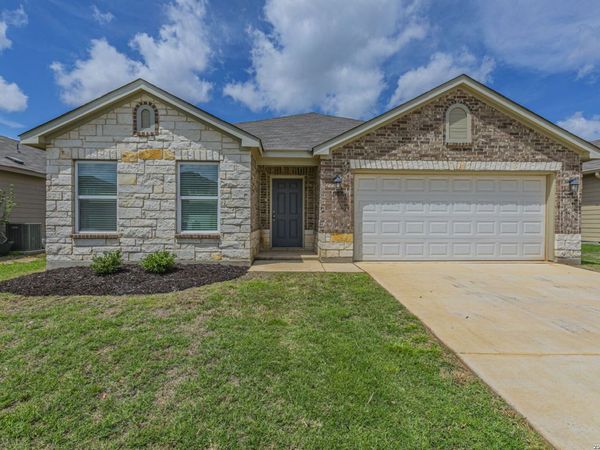 19831 DOC HOLIDAY DR, Lytle, TX 78052