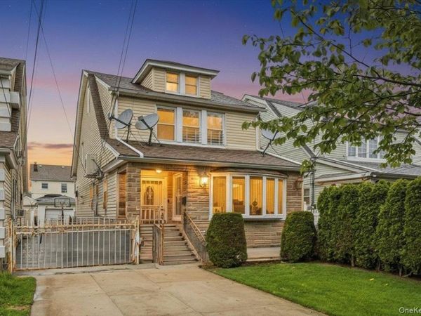 22173 91st Road, Queens Village, NY 11428