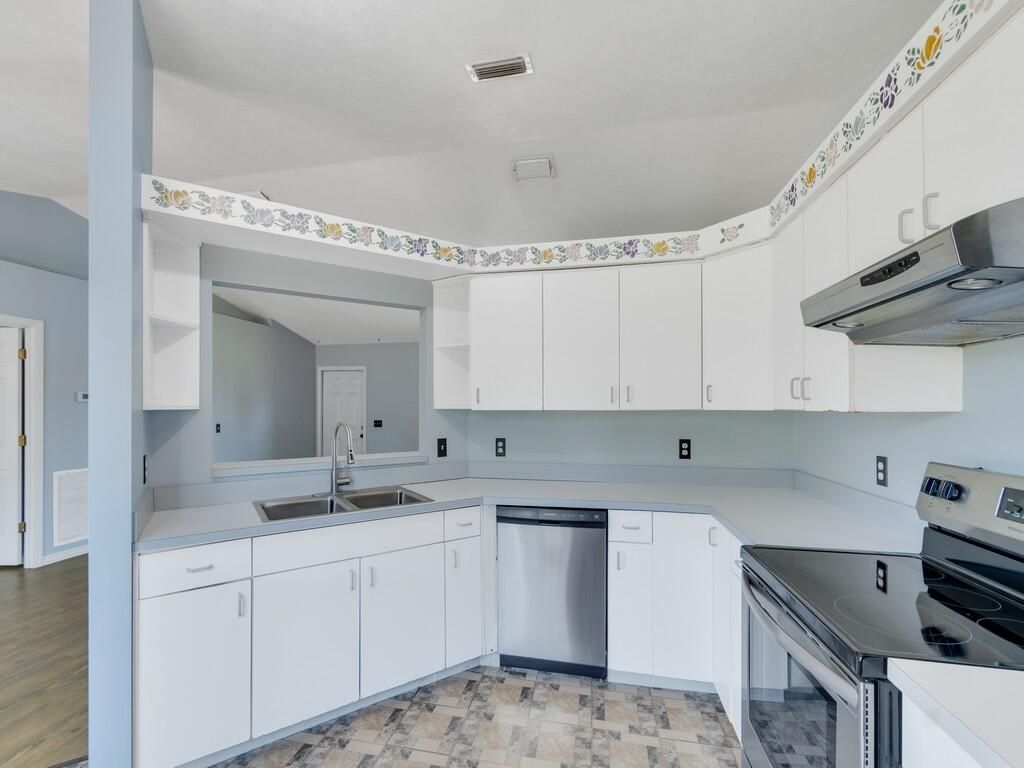 6801 Paso Robles Boulevard, Fort Pierce, FL 34951 Photo