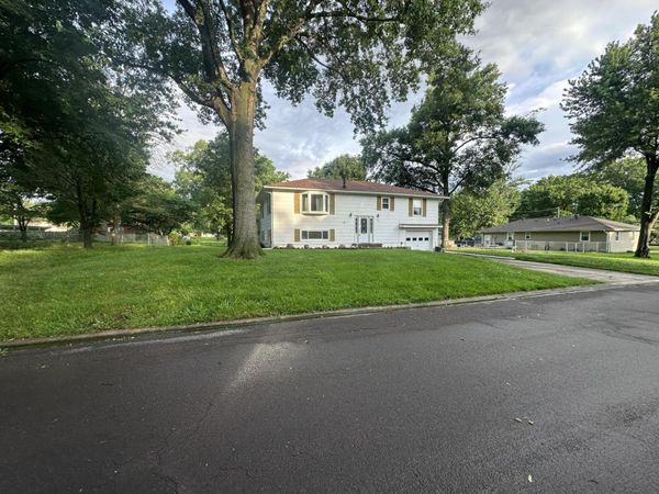 1203 S 9th Street, Clinton, MO 64735