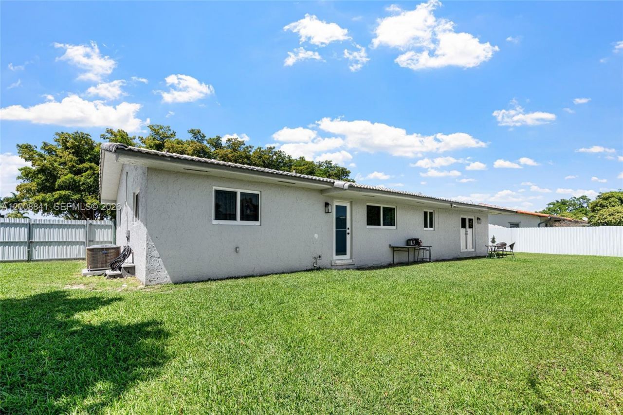 12724 SW 33rd Ter , Miami, FL 33175 Photo