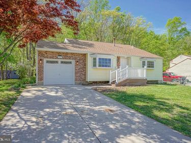 383 MONTGOMERY DRIVE, MANTUA, NJ 08051