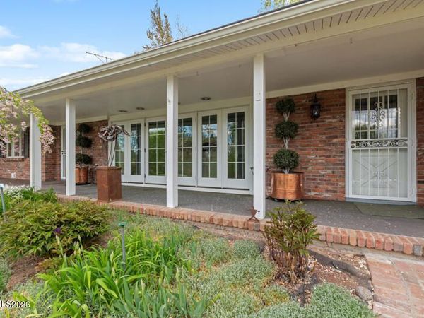 1880 Meadowview Lane, Reno, NV 89509