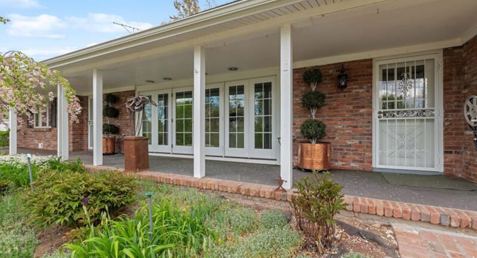 1880 Meadowview Lane, Reno, NV 89509 Photo