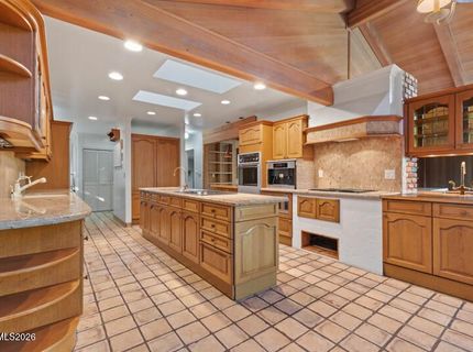 1880 Meadowview Lane, Reno, NV 89509 Photo