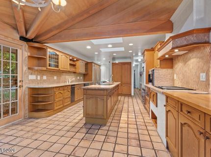 1880 Meadowview Lane, Reno, NV 89509 Photo