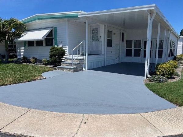 351 KING PALM STREET , LARGO, FL 33778