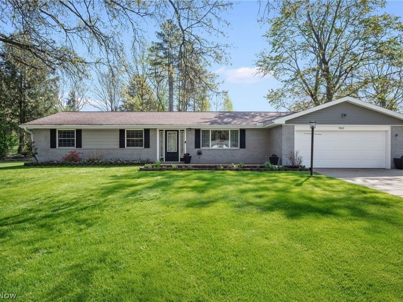 7819 Glenn Allen Drive, Sagamore Hills, OH 44067 Photo 1