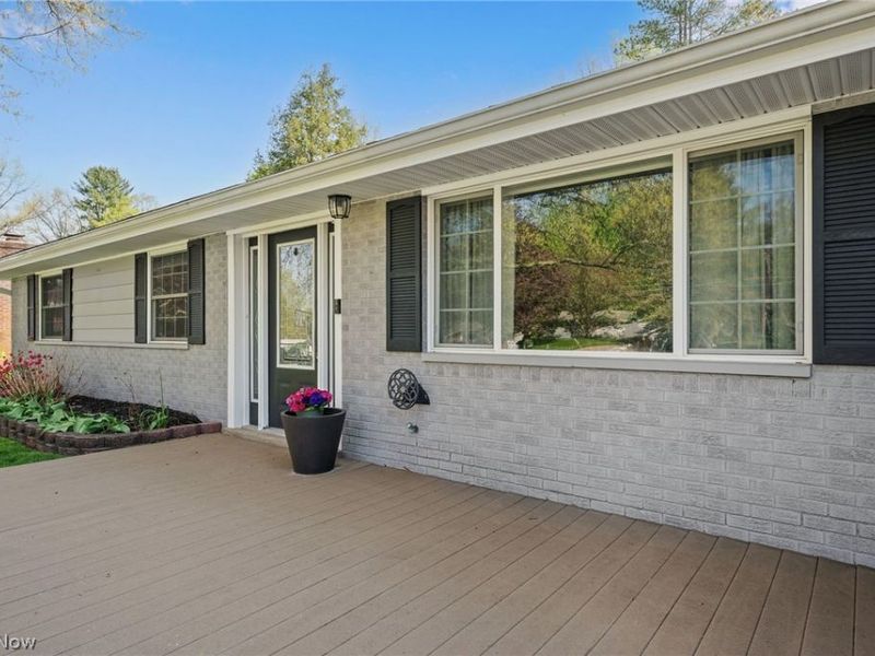 7819 Glenn Allen Drive , Sagamore Hills, OH 44067 Photo 3